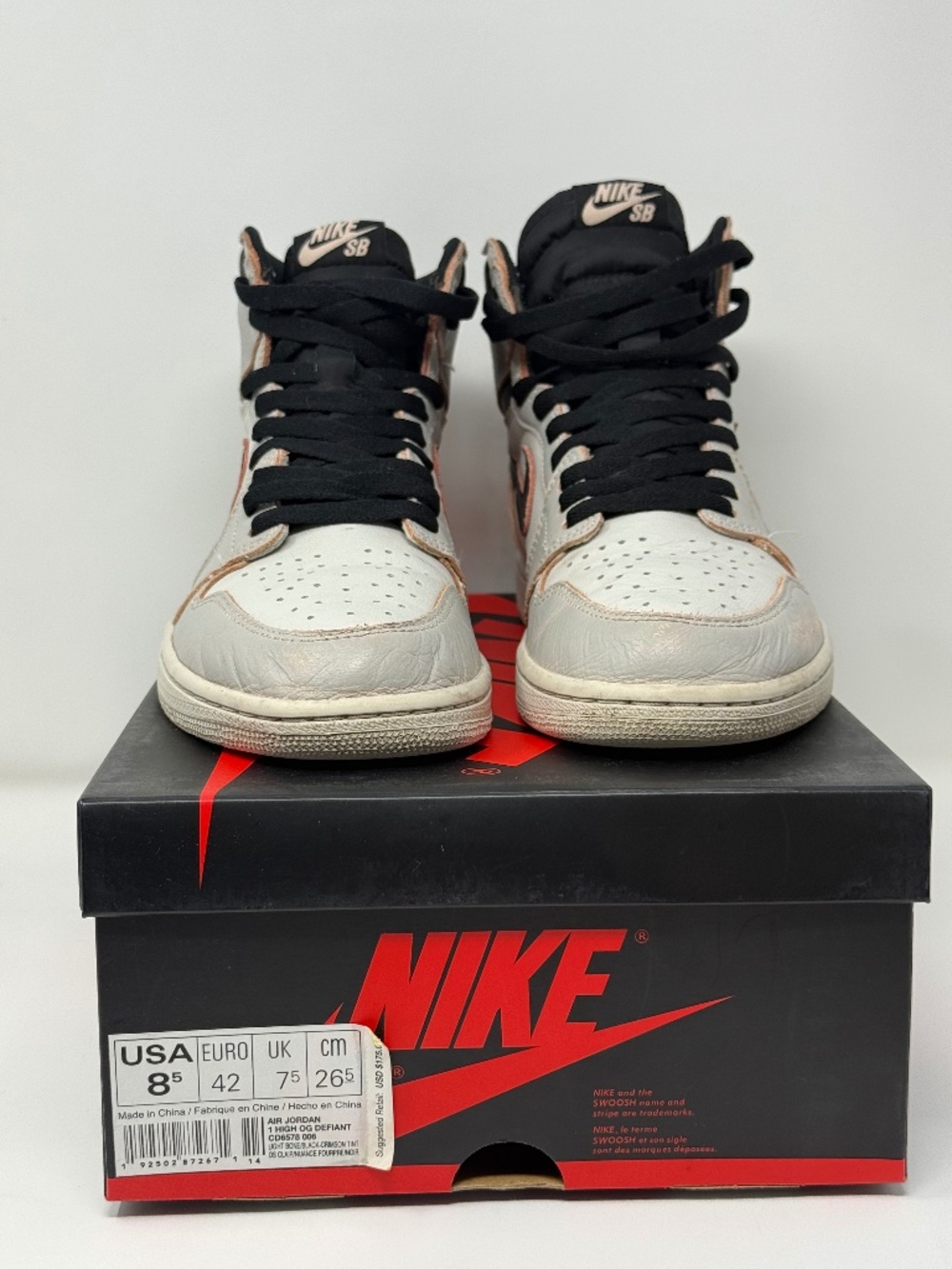Size 8.5- Nike Air Jordan 1Retro High SB